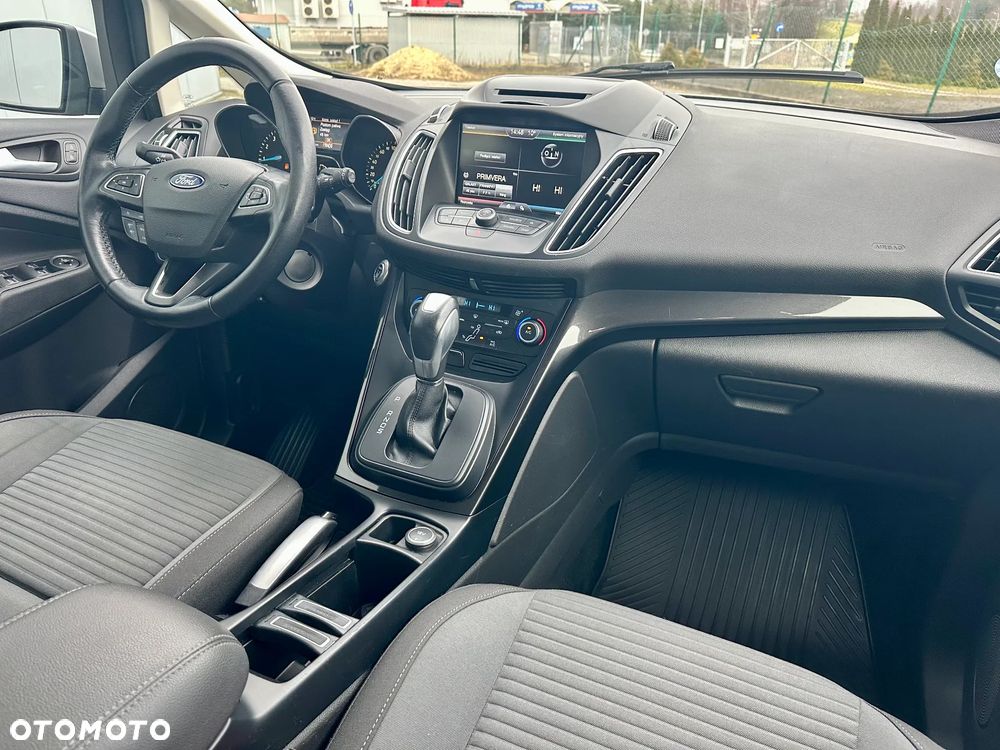 Ford Grand C-MAX - 10