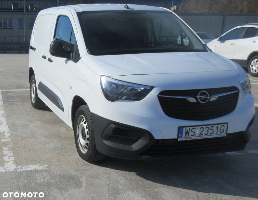 Opel COMBO - 1