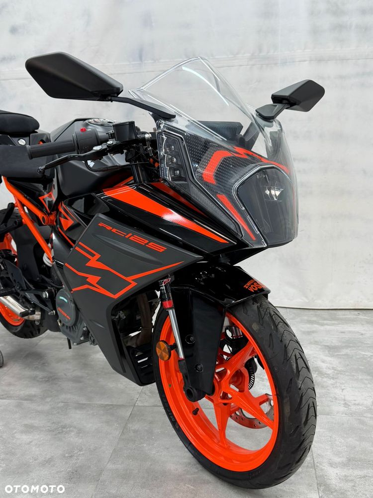KTM RC 125 - 11