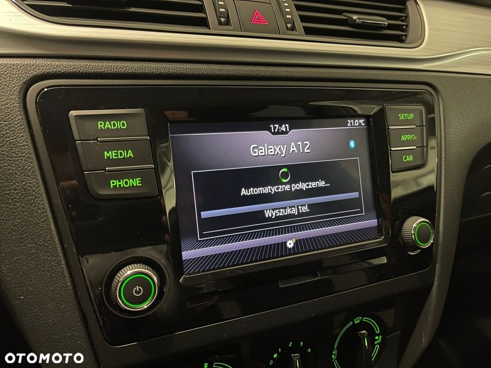 Skoda RAPID 1.0 TSI Ambition - 17