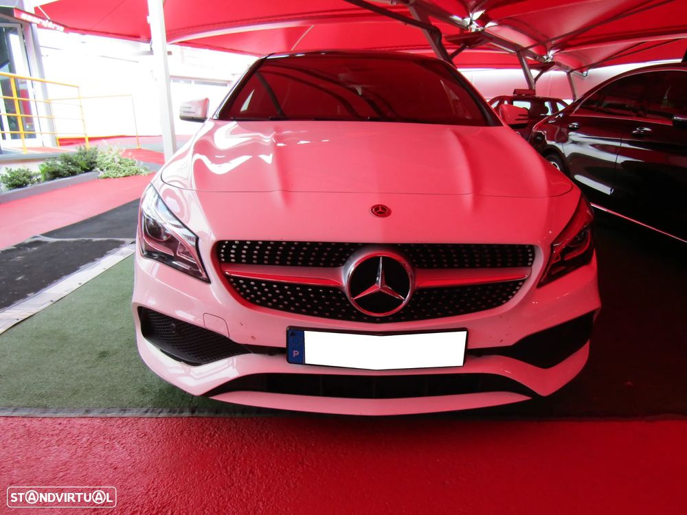Mercedes-Benz CLA 200 d Shooting Brake AMG Line - 2