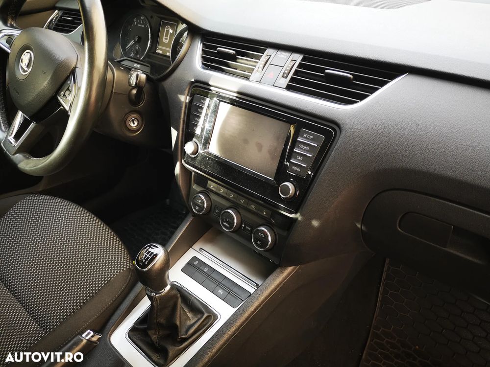 Skoda Octavia 1.4 TSI Style - 6