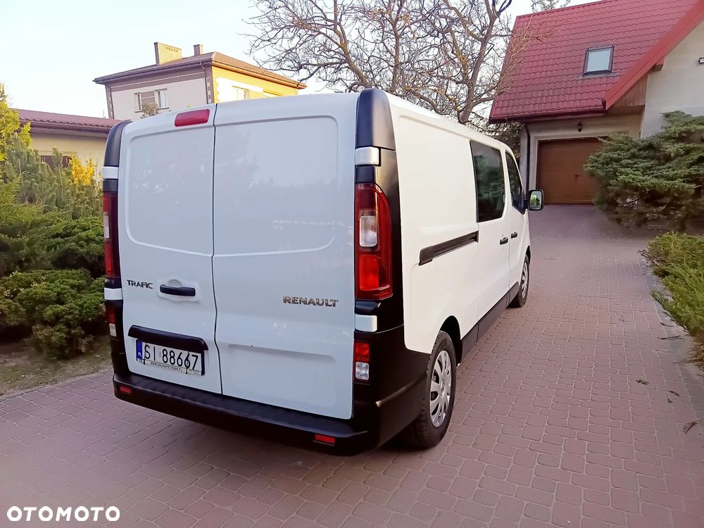 Renault Trafic - 16