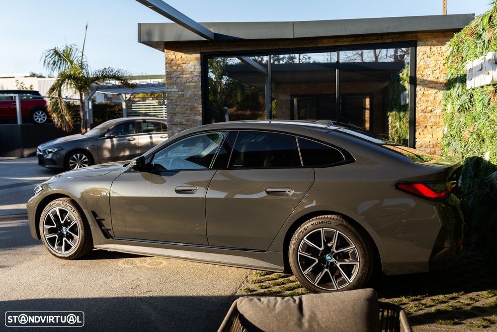 BMW i4 eDrive40 Desportiva M - 3