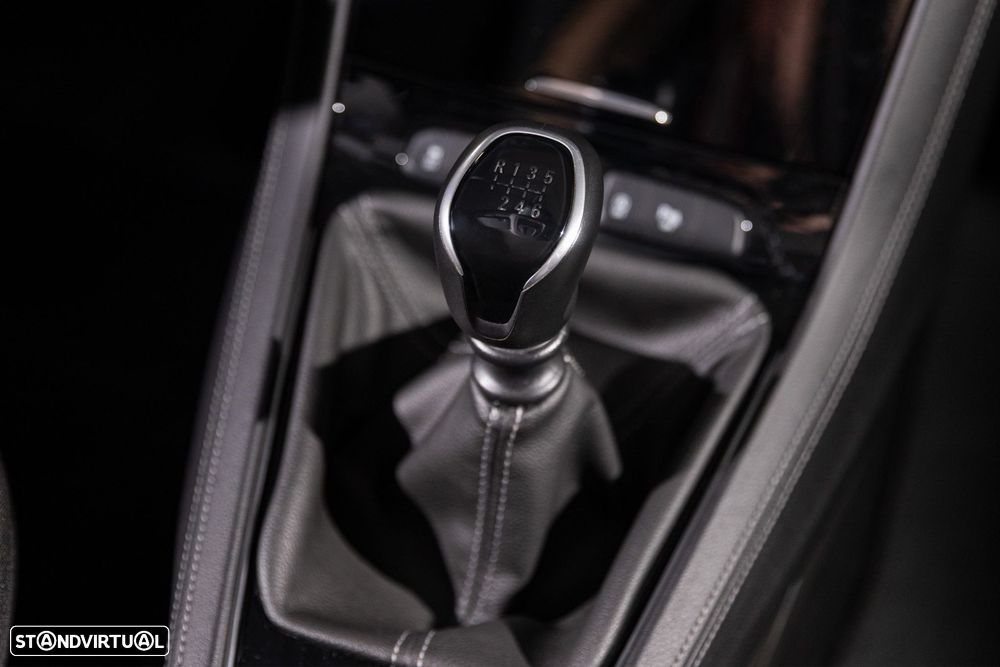 Opel Grandland X 1.2 T Business Edition - 17