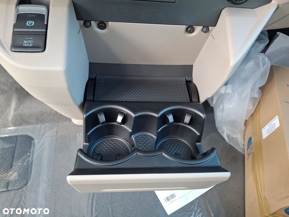 Volkswagen Multivan 2.0 TDI L2 Family DSG - 31