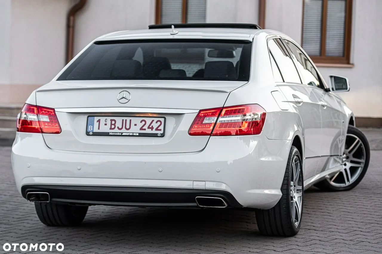 Mercedes-Benz Klasa E - 9