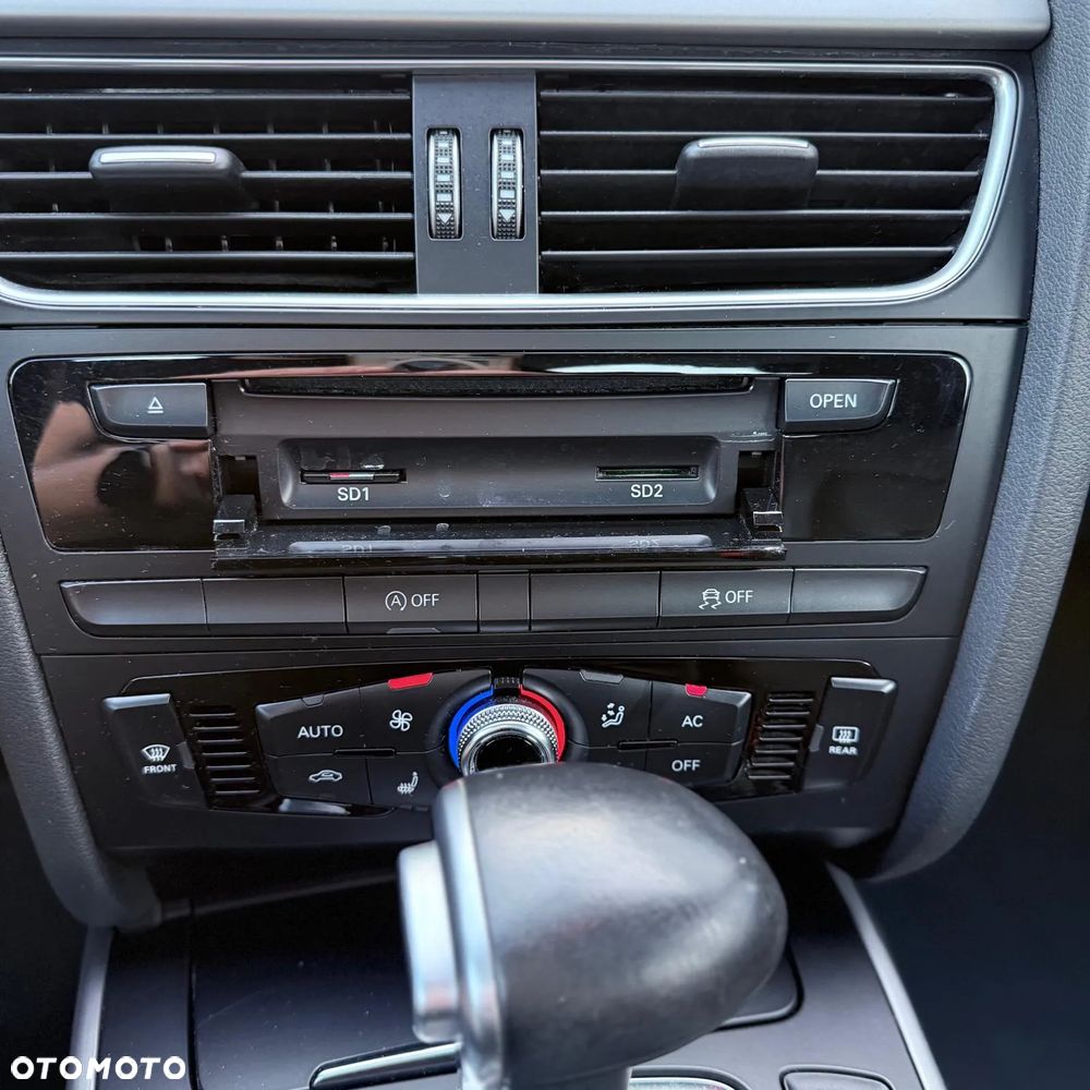 Audi A4 ver-2-0-tfsi-quattro-s-tronic-attraction - 12