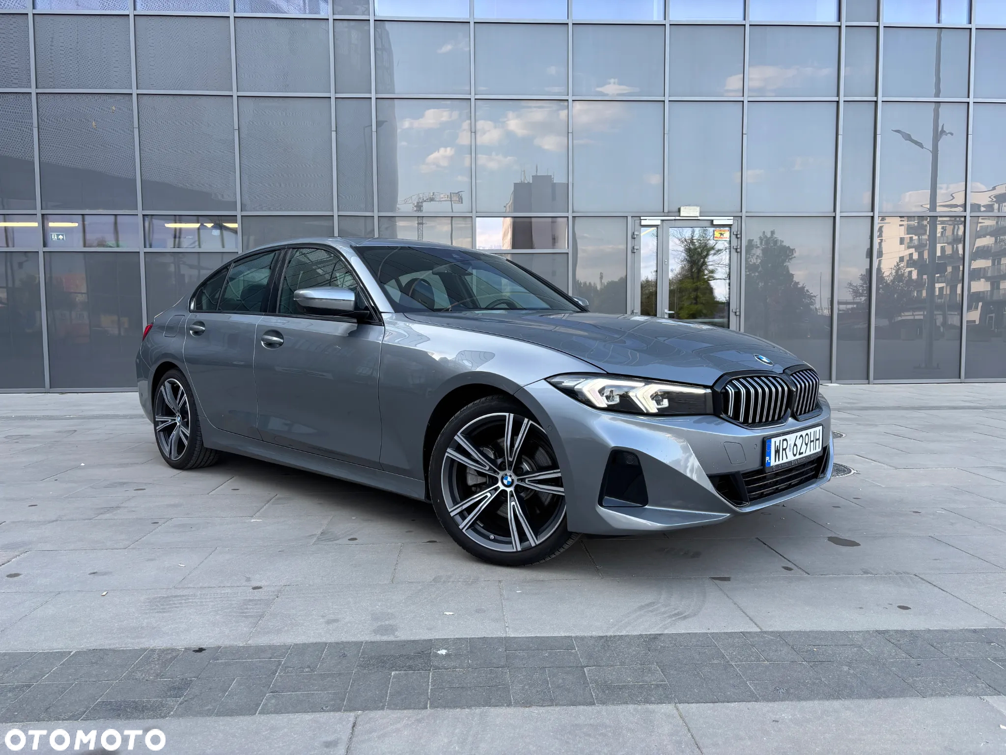 BMW Seria 3 330i - 8