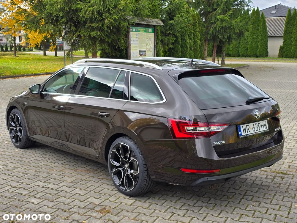 Skoda Superb Combi 2.0 TDI L&K - 6
