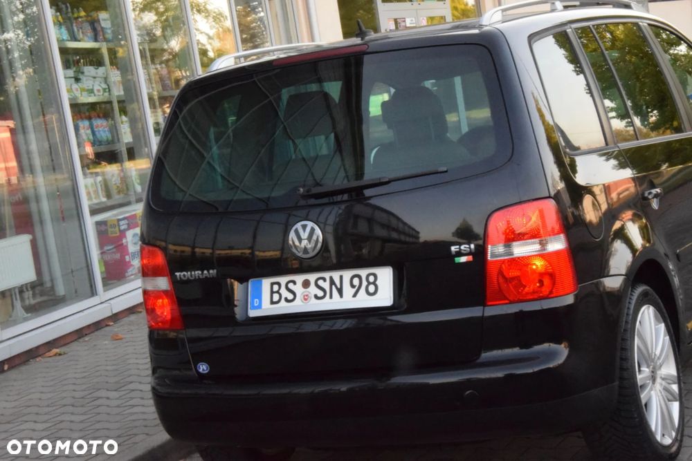 Volkswagen Touran - 19
