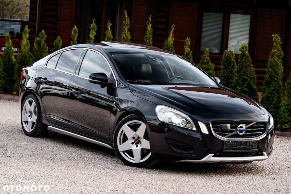Volvo S60 D5 AWD Geartronic RDesign - 5