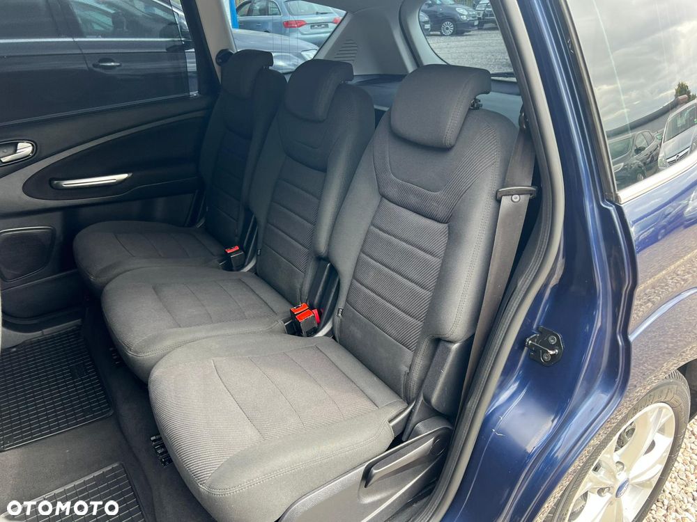 Ford S-Max - 31