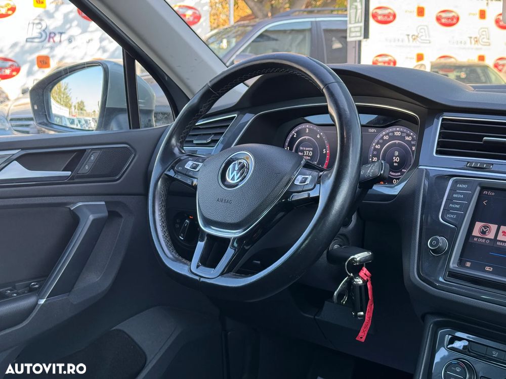 Volkswagen Tiguan - 8