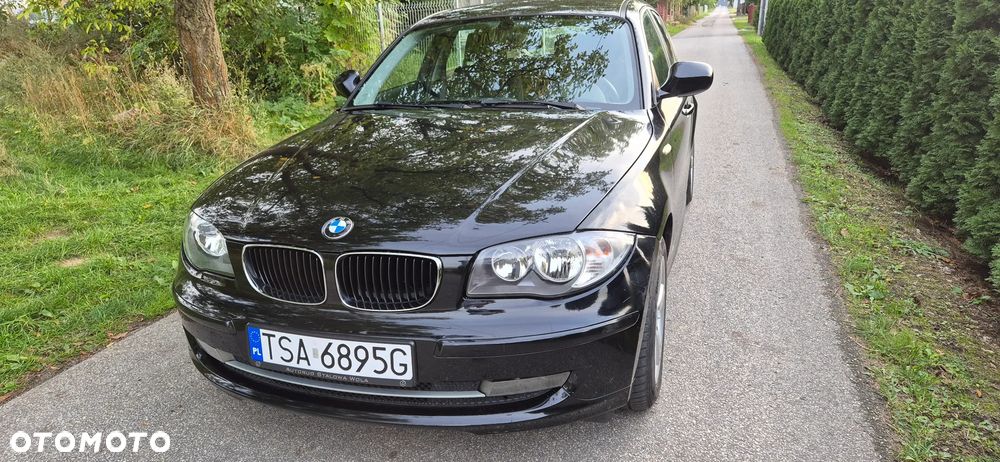 BMW Seria 1 118d DPF - 8