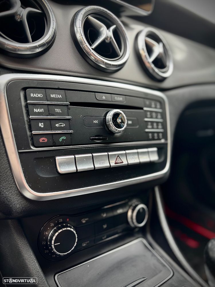 Mercedes-Benz CLA 180 - 11