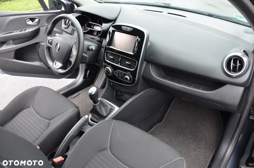 Renault Clio - 16