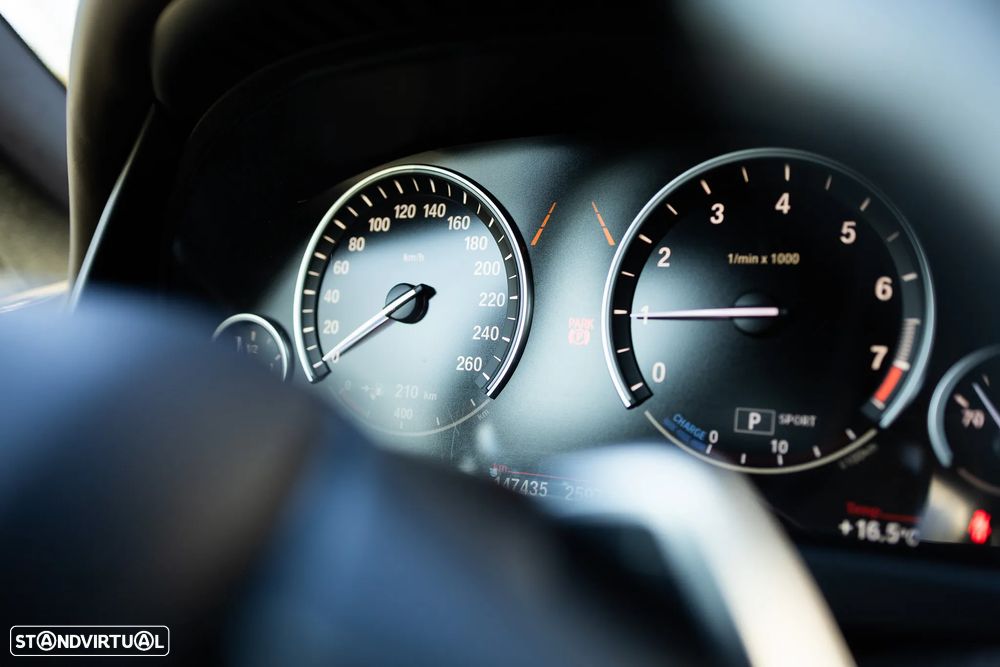 BMW X5 xDrive40e - 45