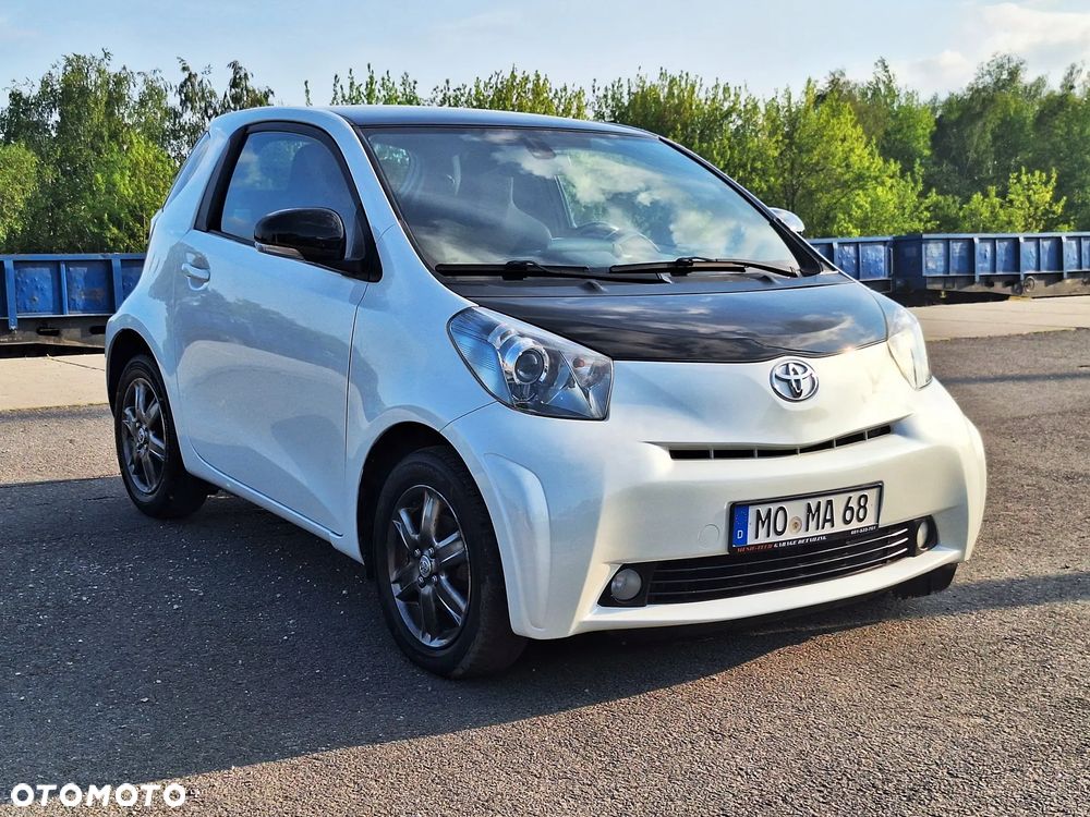 Toyota iQ 1.0 + - 27