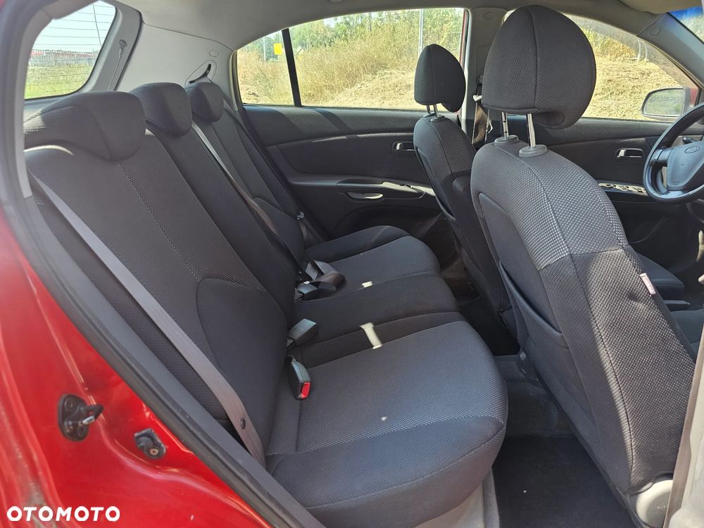 Kia Rio 1.6 Sport - 16
