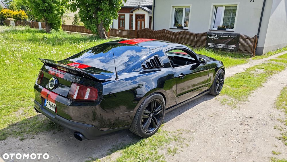 Ford Mustang - 10