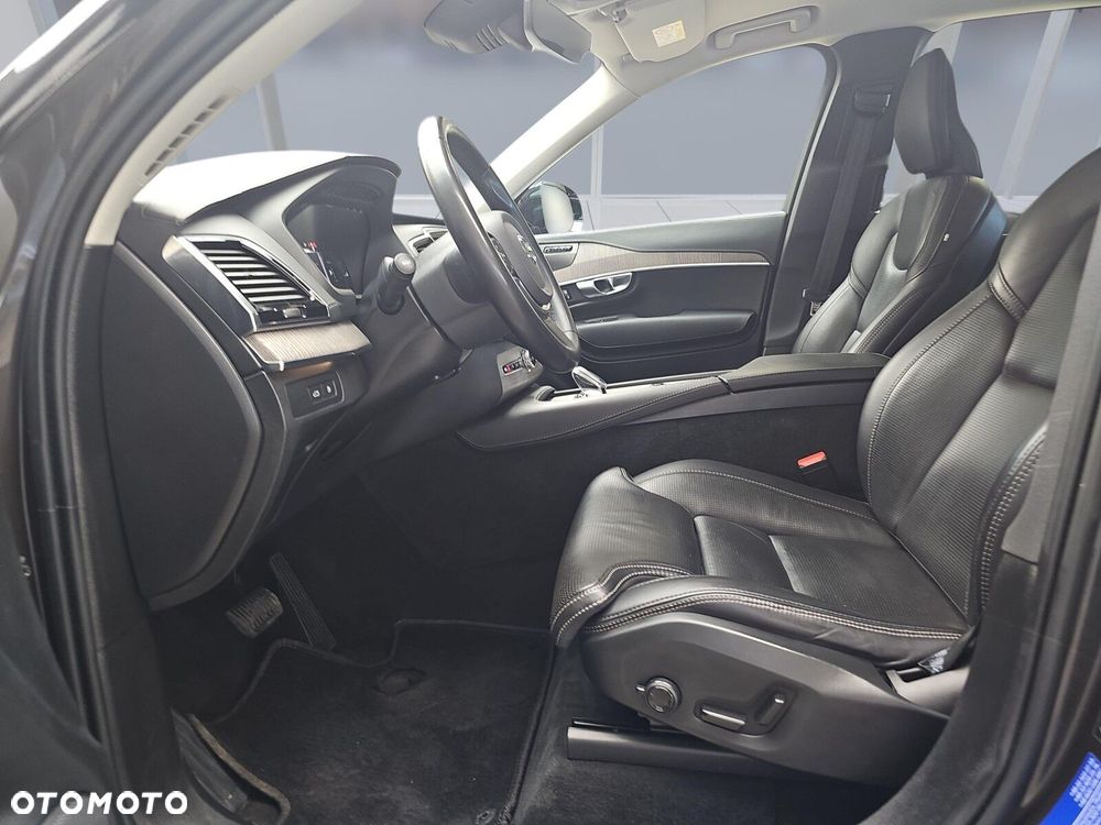 Volvo XC 90 T8 AWD Plug-In Hybrid Plus Dark 7os - 11