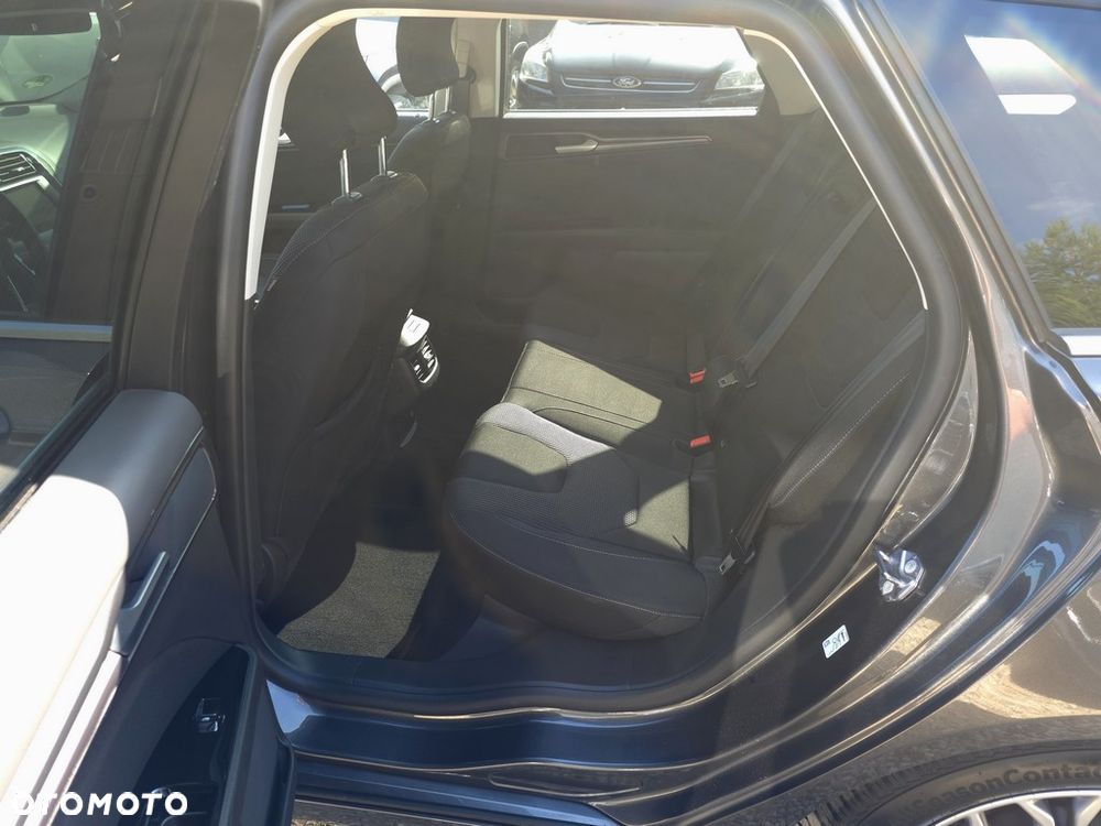 Ford Mondeo 2.0 EcoBlue Titanium - 11