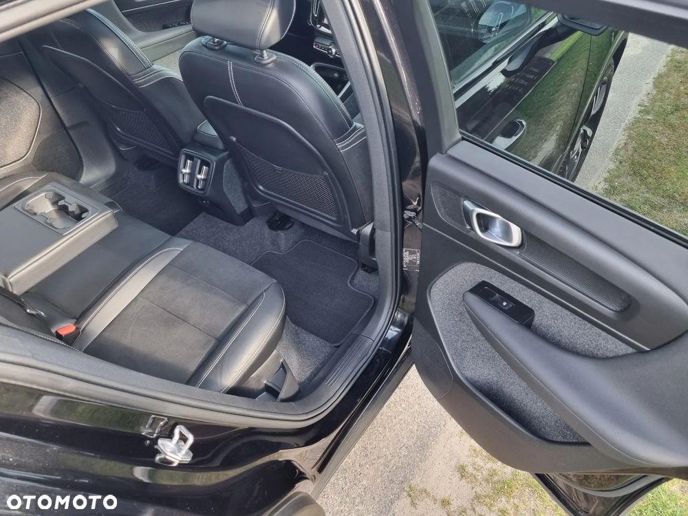 Volvo XC 40 B4 B Geartronic RDesign - 21