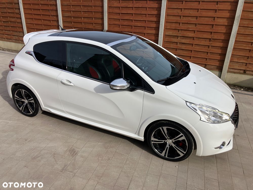Peugeot 208 1.6 THP GTi - 9