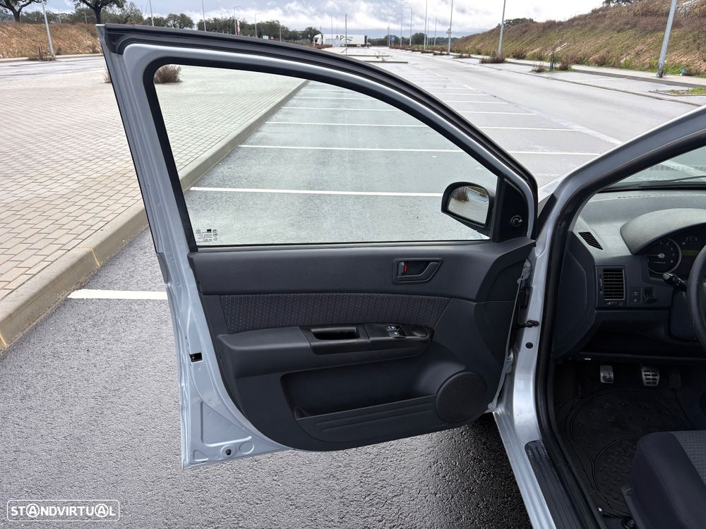 Hyundai Getz 1.1 First - 12