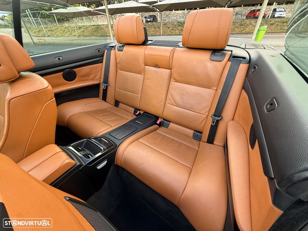 BMW 320 d xDrive M Sport Edition - 23