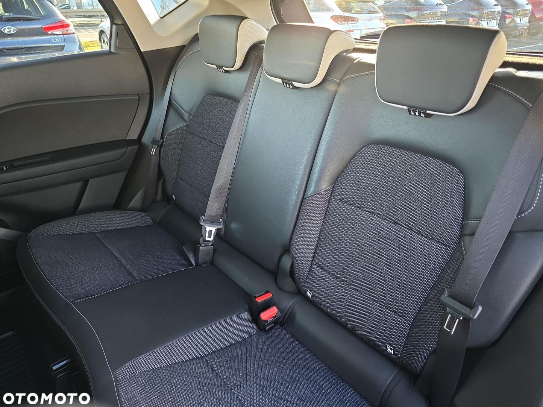Renault Captur 1.0 TCe Techno - 11