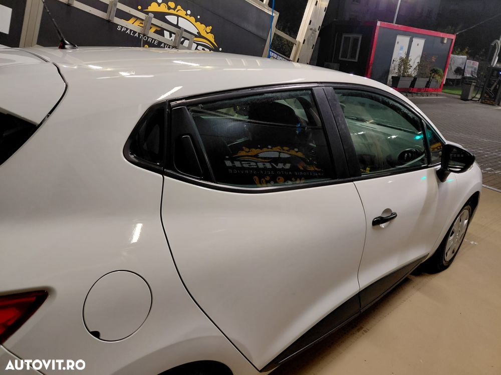 Renault Clio - 7