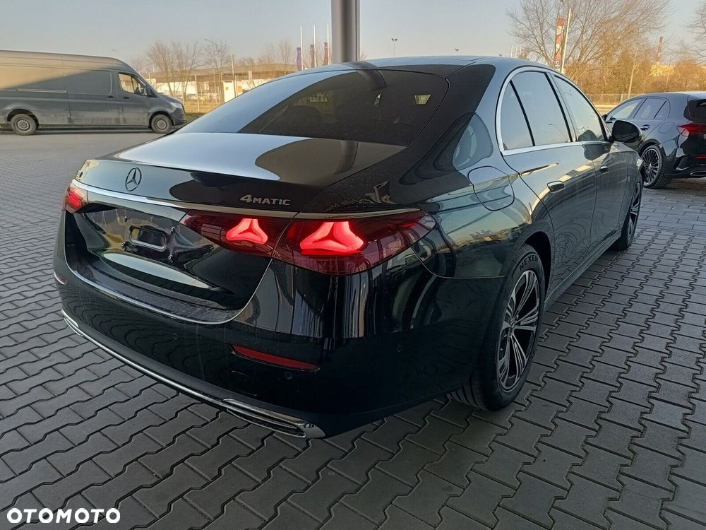 Mercedes-Benz Klasa E - 8