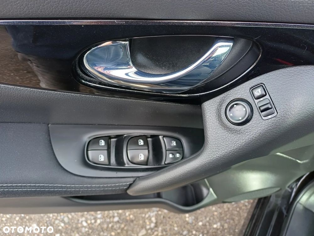 Nissan Qashqai 1.3 DIG-T N-Connecta DCT - 15
