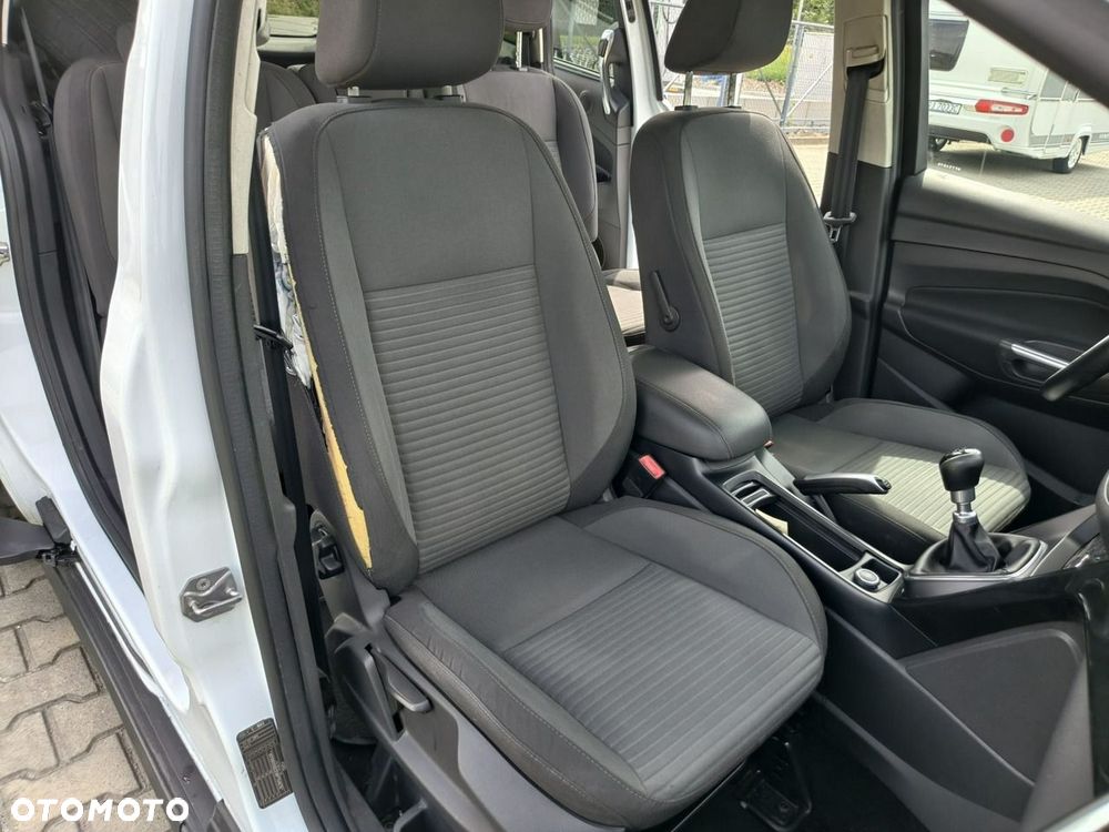 Ford Grand C-MAX - 14