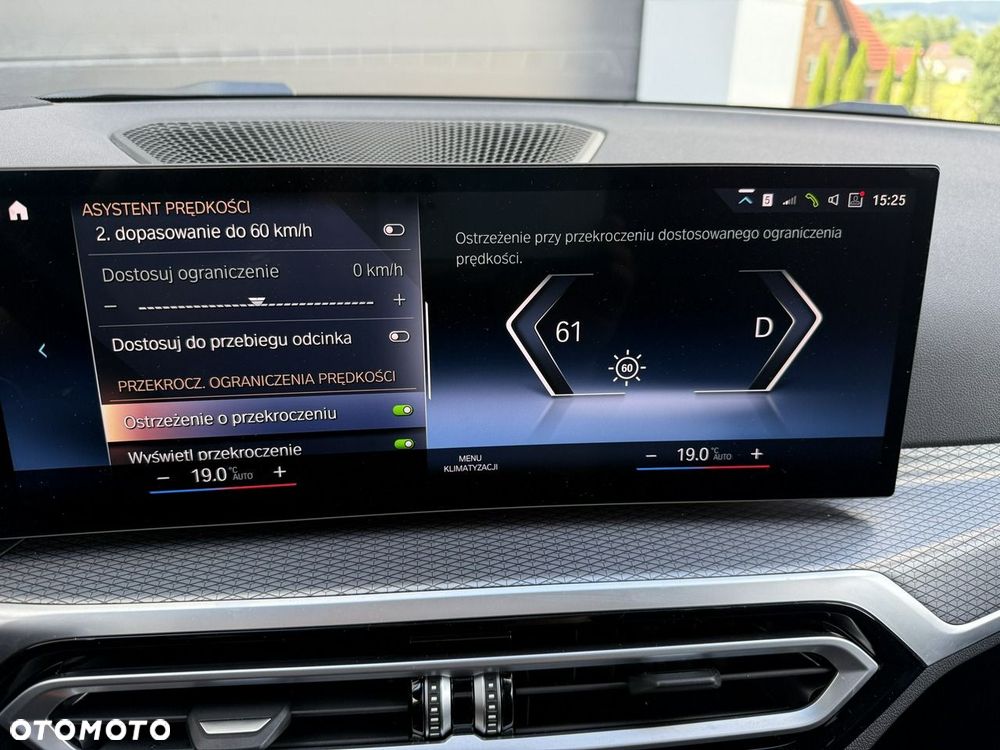 BMW Seria 3 320d xDrive M Sport Shadow sport - 32