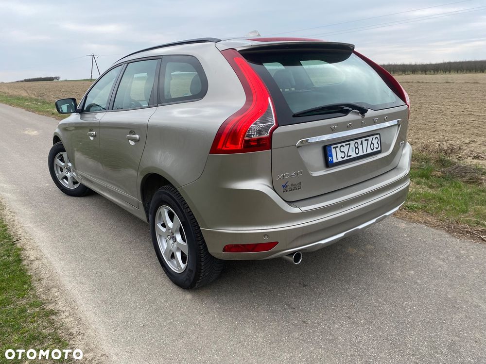 Volvo XC 60 D3 Kinetic - 4
