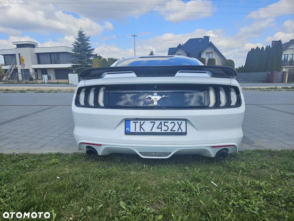 Ford Mustang 3.7 V6 - 4