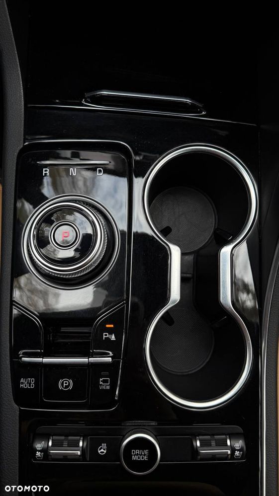 Kia K5 - 25