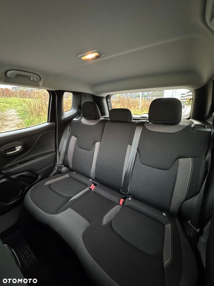Jeep Renegade 1.5 T4 mHEV Longitude FWD S&S DCT - 19