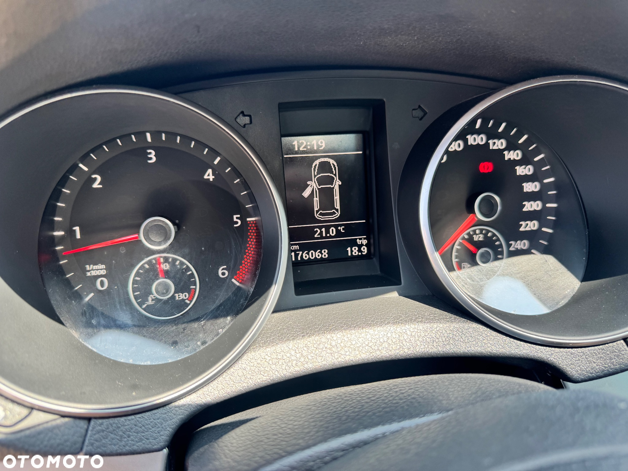 Volkswagen Golf 2.0 TDI 4Motion Sportline - 31