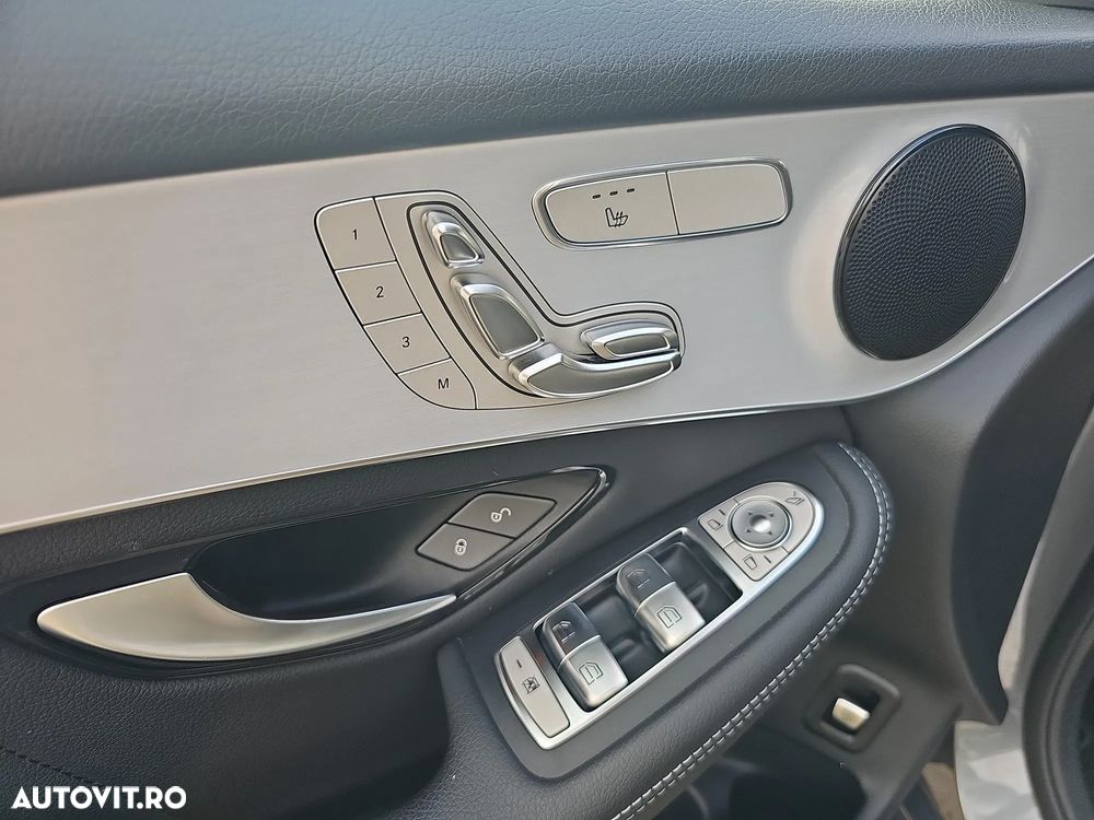 Mercedes-Benz GLC 300 d 4Matic 9G-TRONIC AMG Line - 12