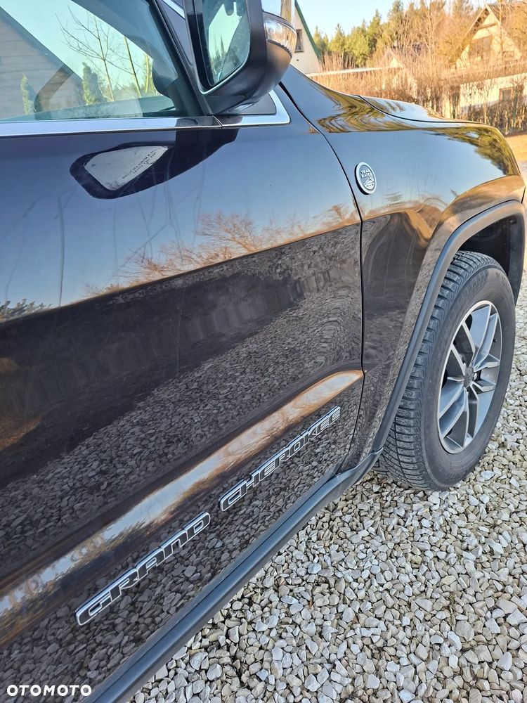 Jeep Grand Cherokee - 20