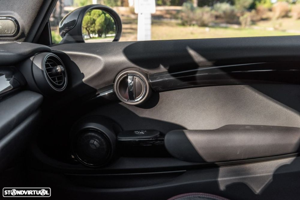 MINI 3 Portas John Cooper Works Auto Desportiva - 9