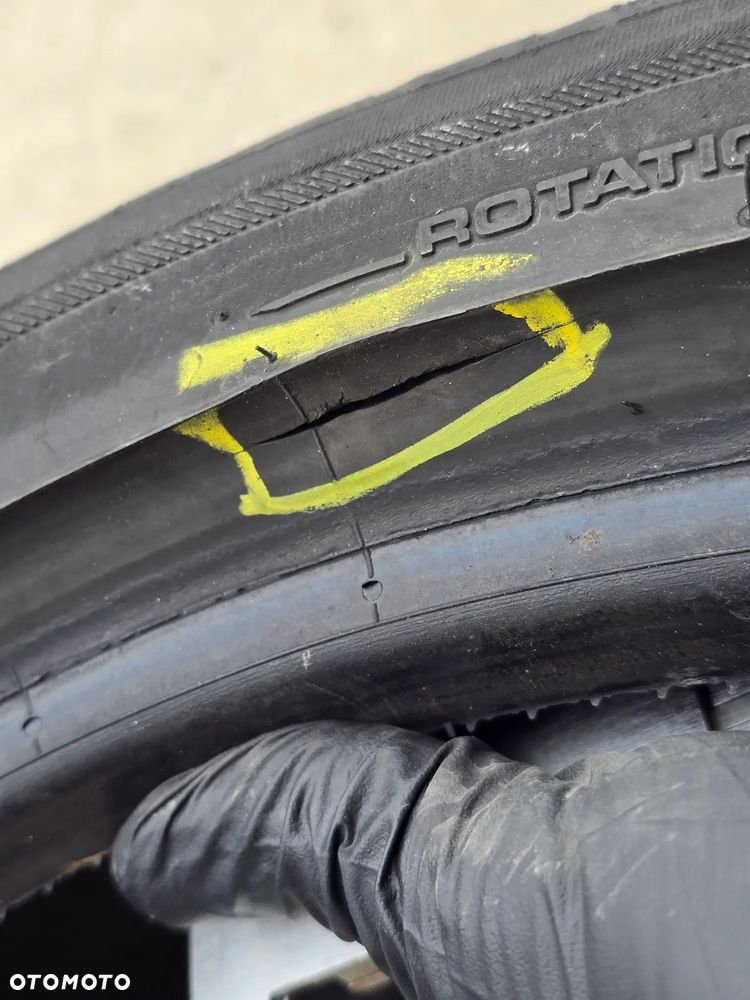 OPONA OPONY 4 SZT BARUM ZIMA 245/45/18 20R - 23