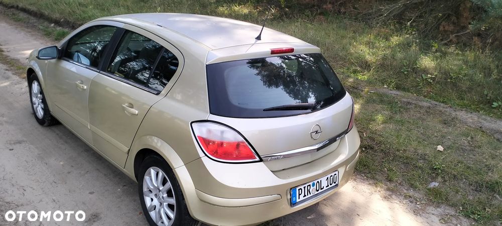 Opel Astra 1.6 16V Dream - 27