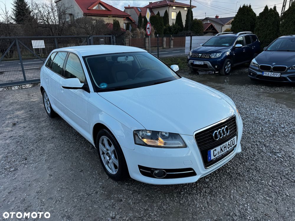 Audi A3 Sportback 1.6 Ambiente - 3