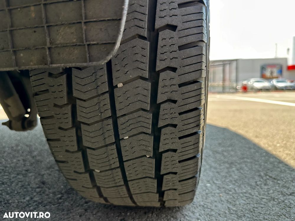 Ford Transit Furgon L5H3 Maxi - 33