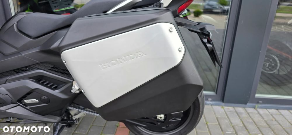 Honda NSS - 39